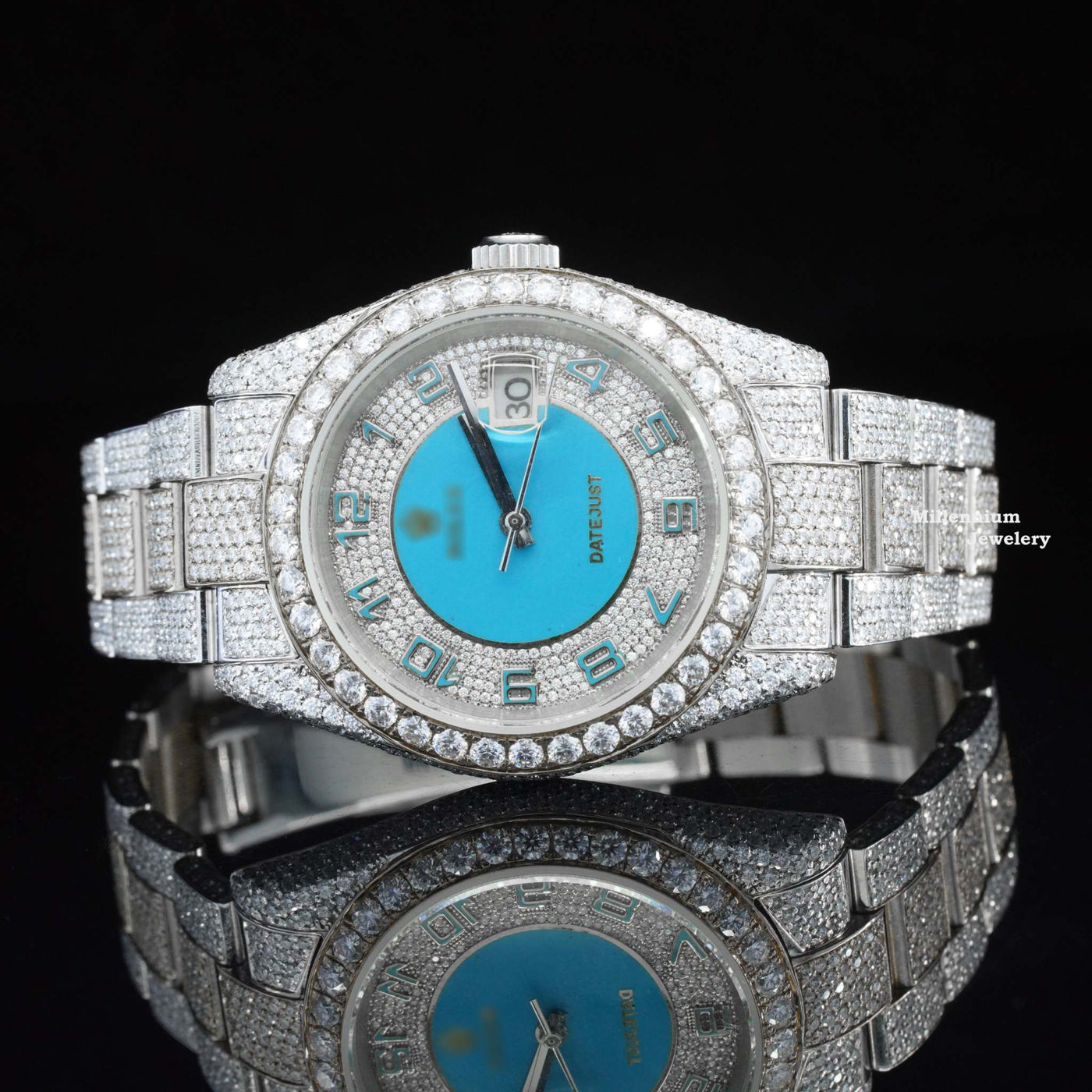 Pretty Iced Out Automatic Superior Moissanite Diamond Watch With White Gold Color