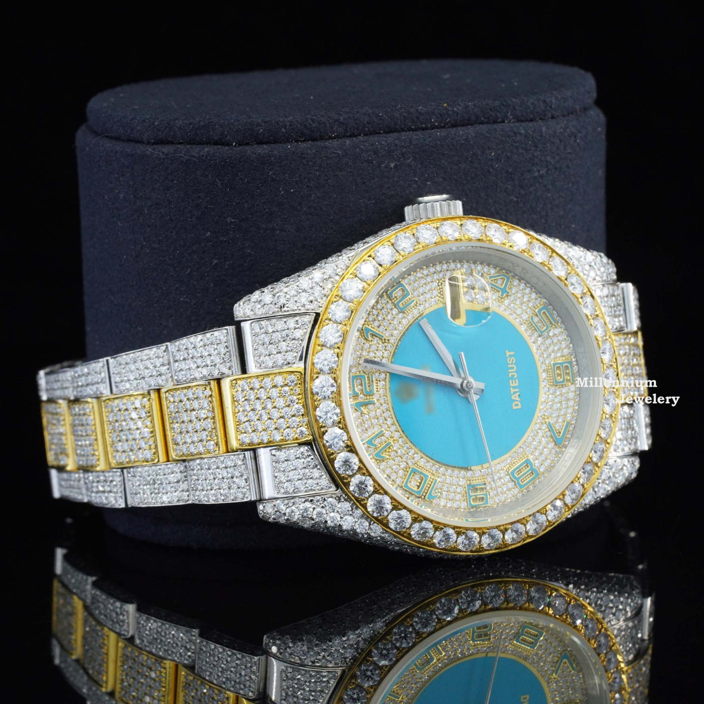 Pretty Iced Out Automatic Superior Moissanite Diamond Watch With Diamond Dial