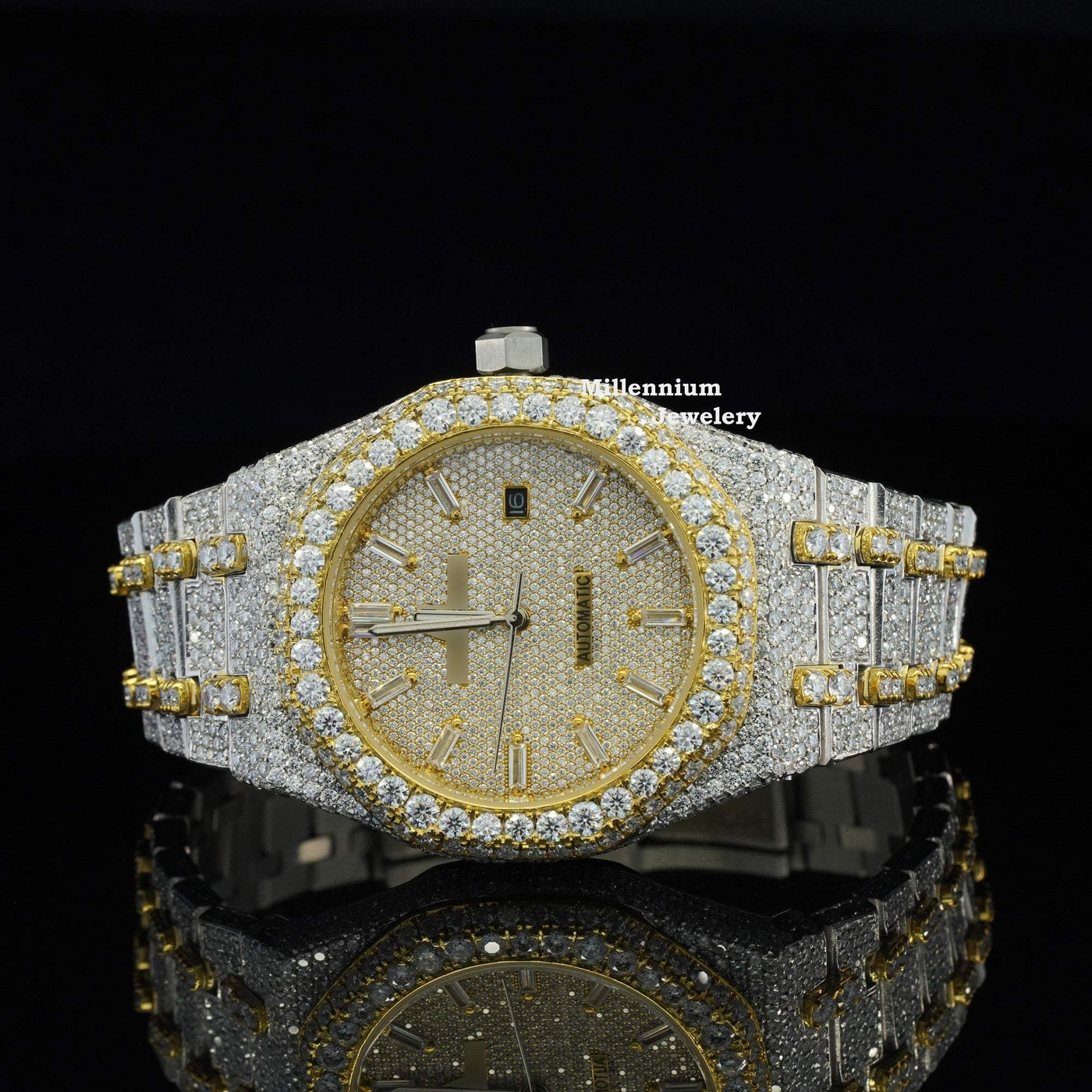 Moissanite Diamond Automatic and Iced Out Wrist Watch With Gold Color