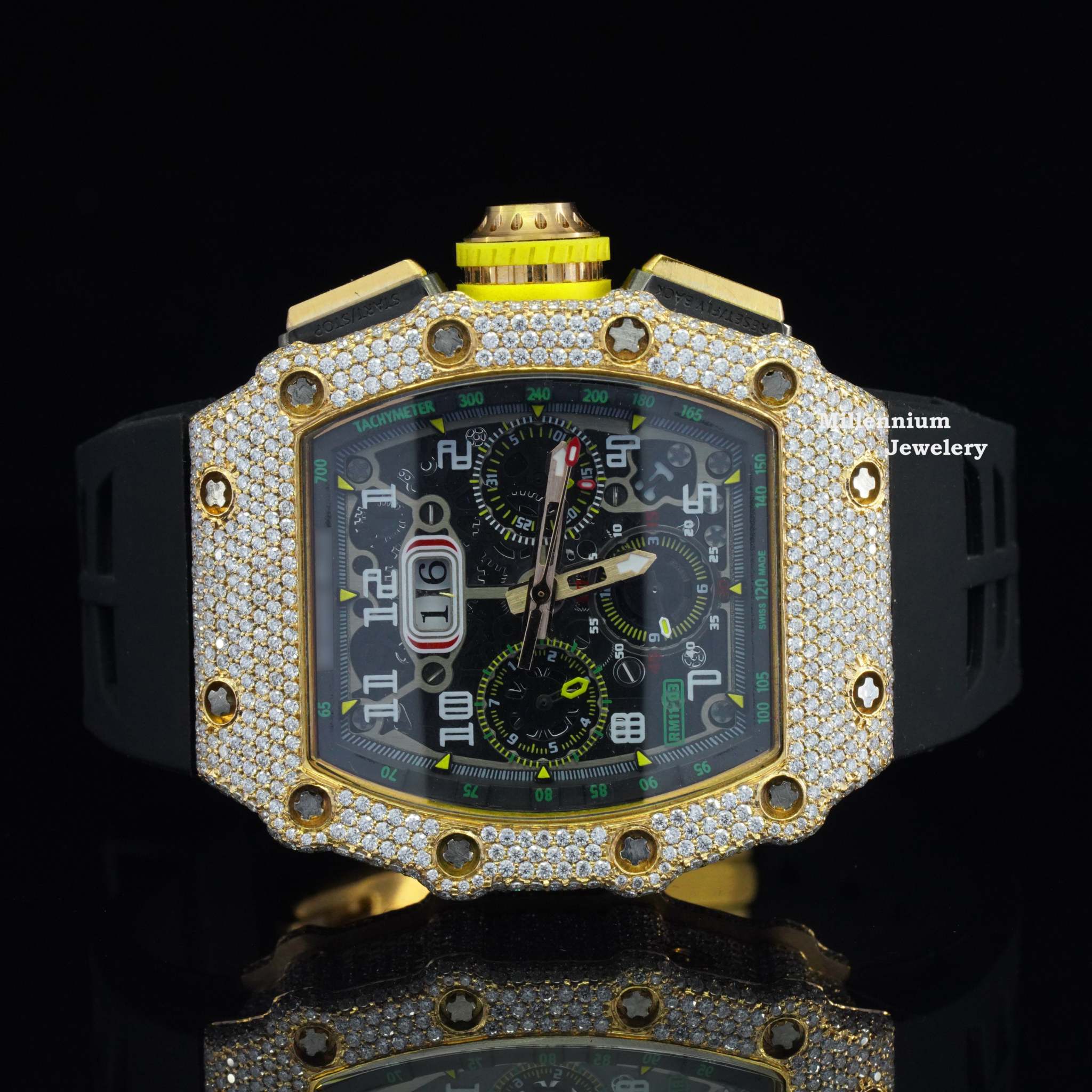 Attractive Iced Out Black Rubber Belt Automatic Moissanite