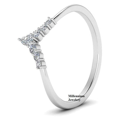 Moissanite 0.80ct Pear Cut Diamond Chevron Awesome Promise Band