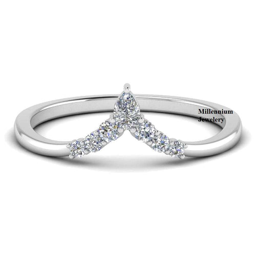 Moissanite 0.80ct Pear Cut Diamond Chevron Awesome Promise Band