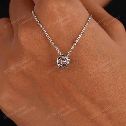 1.2 Carat Moissanite Pendant Necklace 925 Sterling Silver Forth