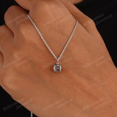 0.75 Carat Moissanite Pendant Necklace 925 Sterling Silver With Diamond