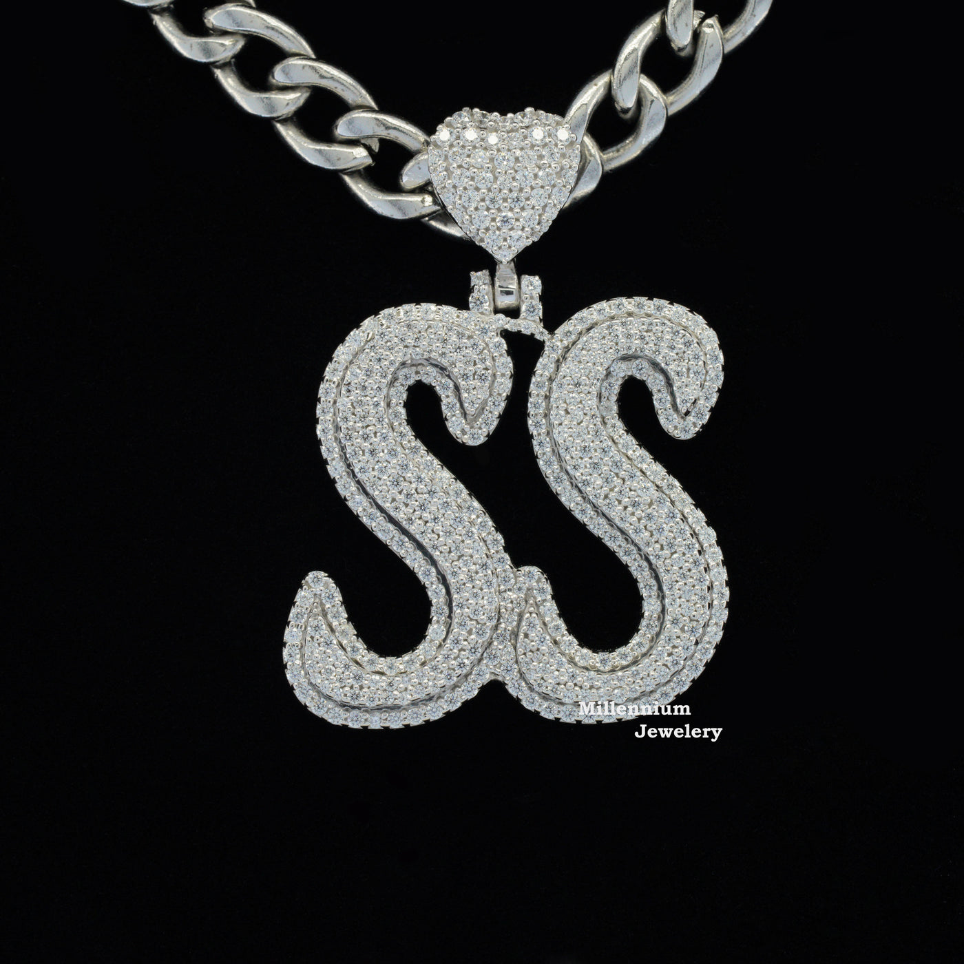 Custom SS Moissanite Diamond Stylish Hip Hop Pendant With Heart Logo First