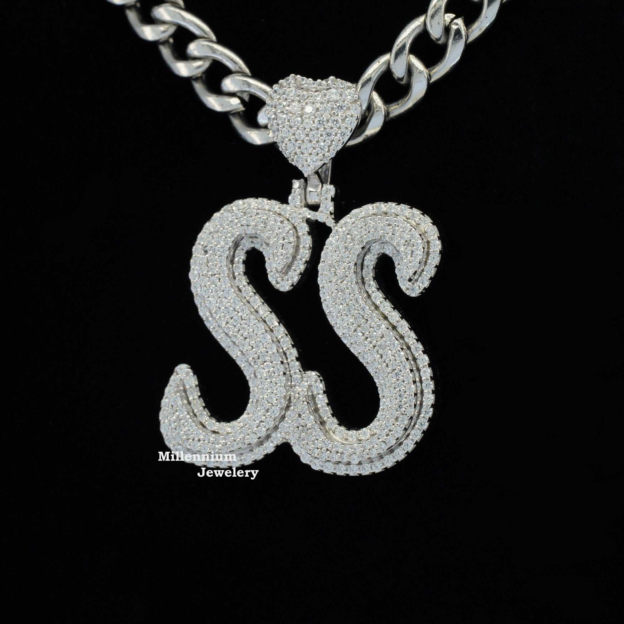 Custom SS Round Moissanite Diamond Hip Hop Pendant With Heart Logo Second
