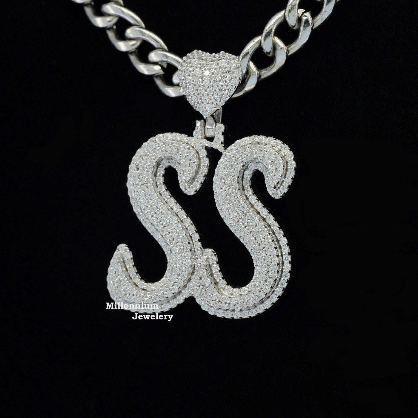 Custom SS Moissanite Diamond Stylish Hip Hop Pendant With Heart Logo Second