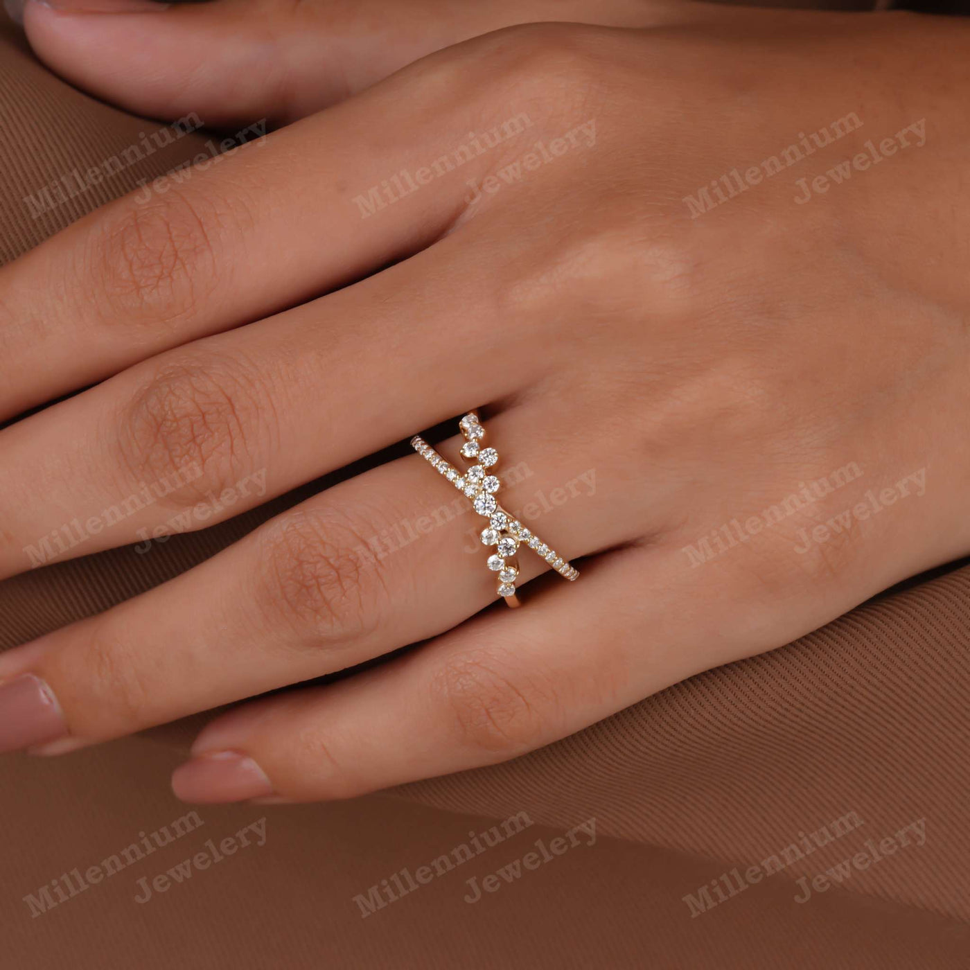 Cross Pattern Brilliant Cut Round Engagement Band In Lab Grown Diamond Eight