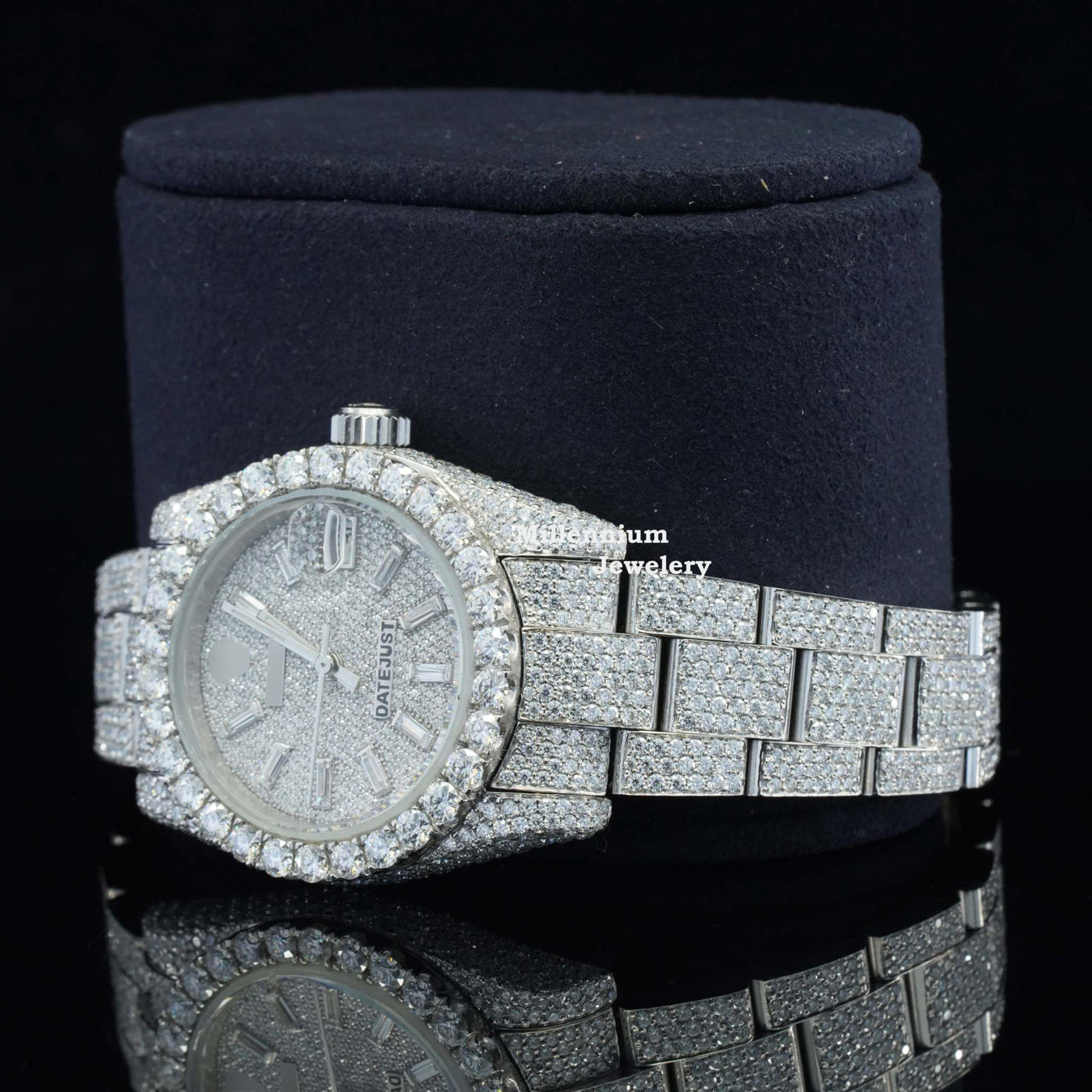 Classic Look Business Style Analog Fully Diamond Watch Strap