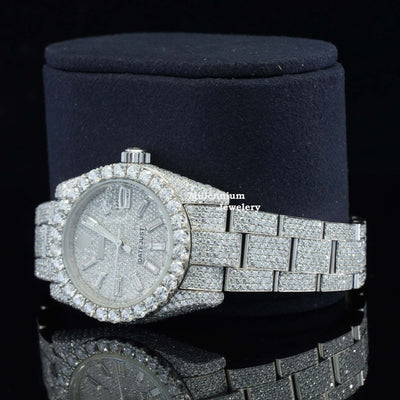 Classic Look Business Style Analog Fully Diamond Watch Strap