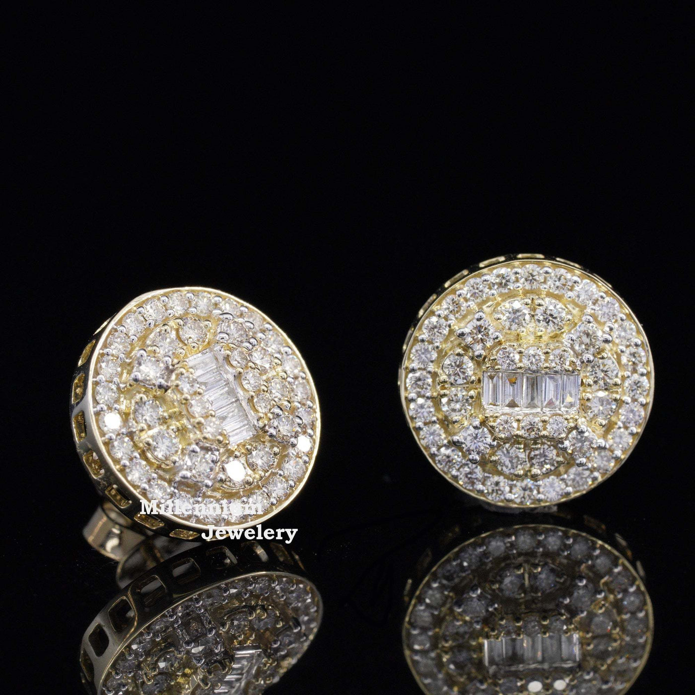 Amazing Round Moissanite Diamond Fancy Look Hip Hop Style Stud Earring Forth