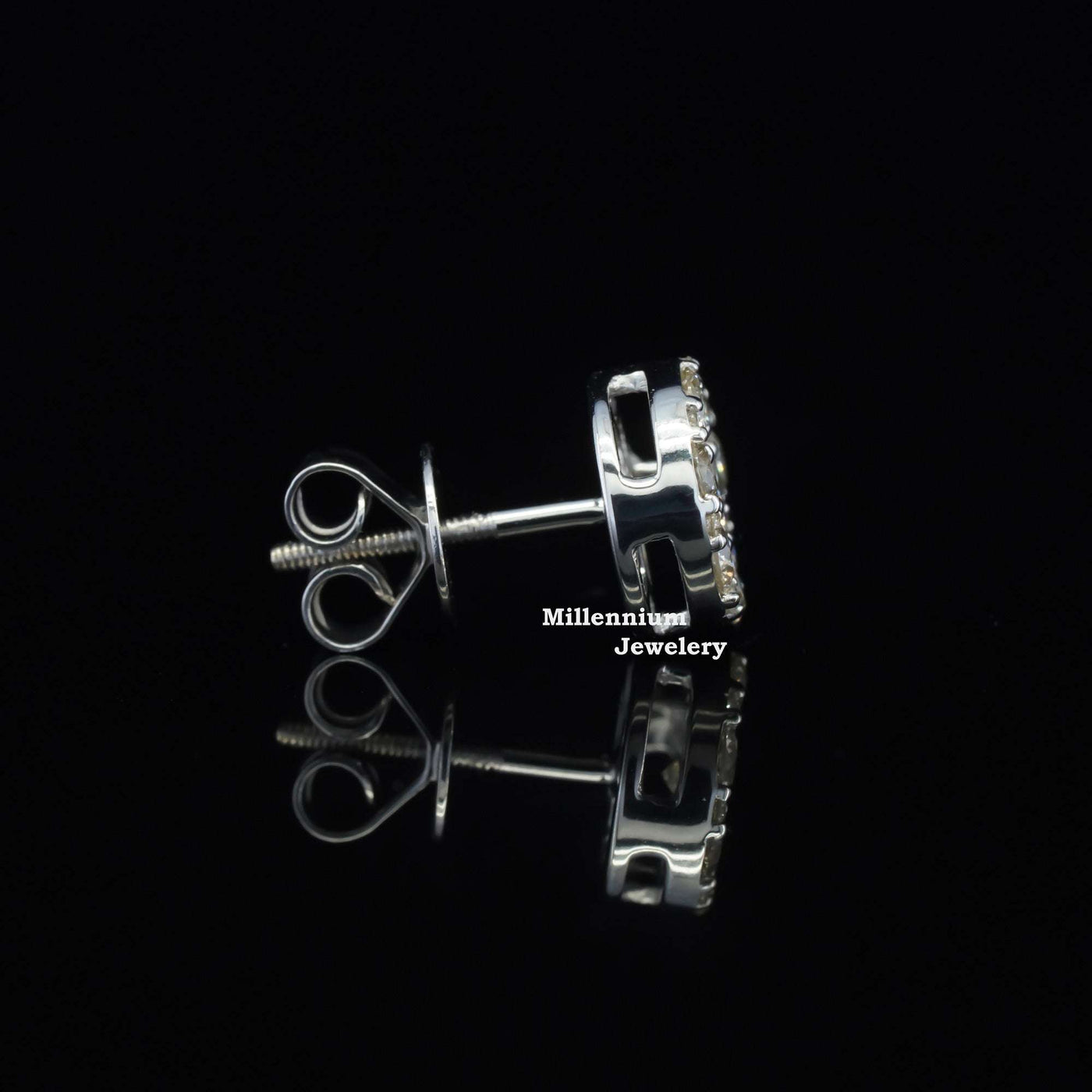 Fabulous Brilliant Round And Screw Back Moissanite Diamond Men Earring Fifth