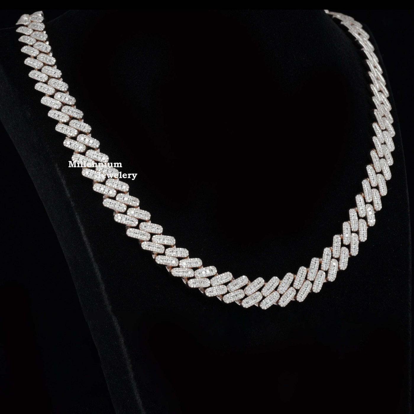 Iced Out Moissanite Diamond Hip Hop Style Unisex Cuban Chain With White Gold Look