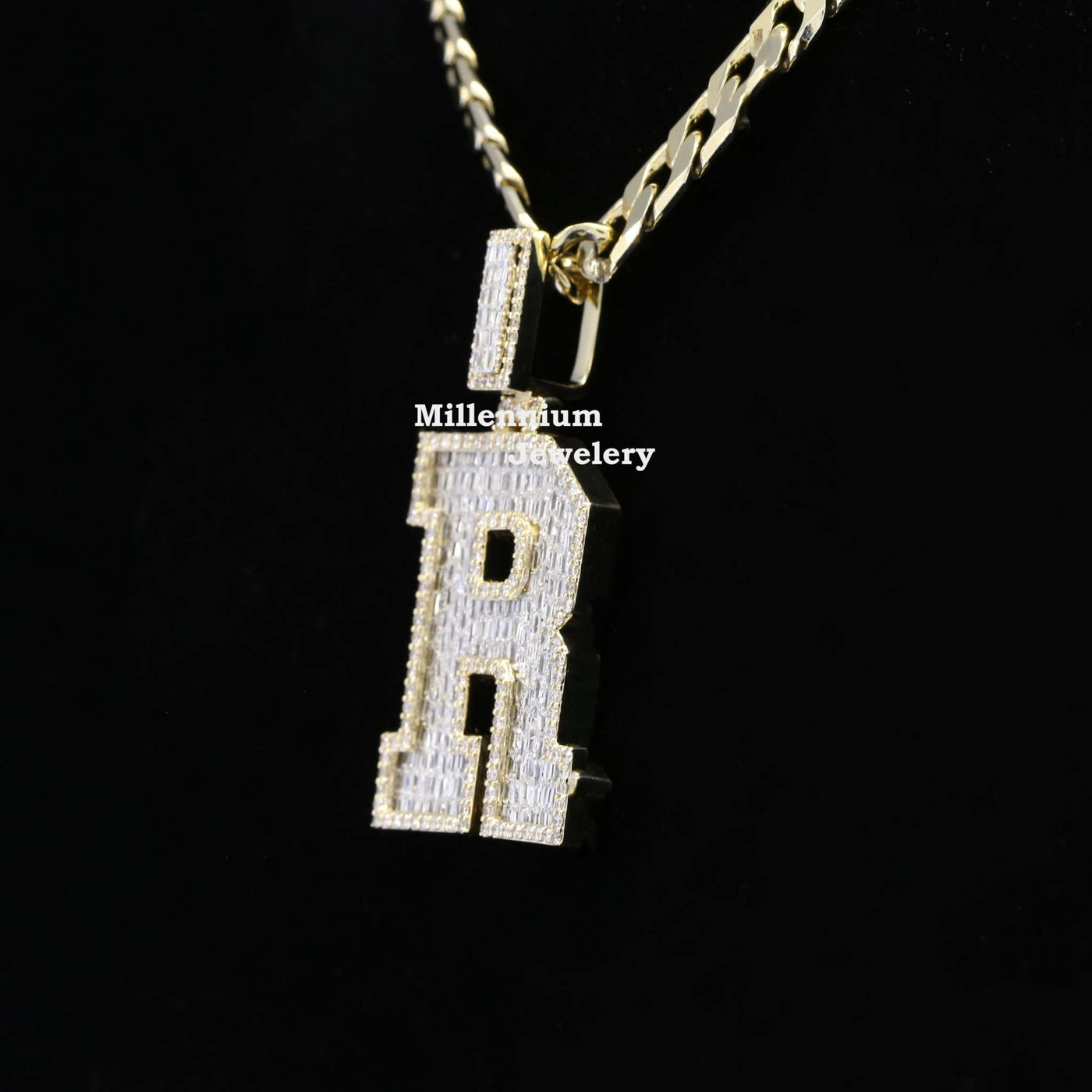 Classic R Initial Moissanite Diamond Iced Out Hip Hop Style Pendant Fifth