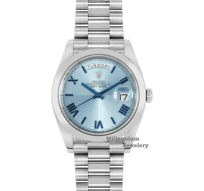 luxurious Classics Ice Blue Dial Automatic Moissanite Watch Second