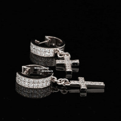 Stylish Religious Huggie Hoop Moissanite Diamond For Unisex Earring With White Gold